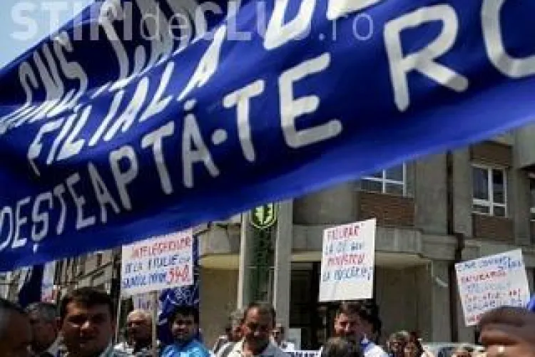 10.000 de sindicalisti vor ocupa miercuri cu forta Piata Lucian Blaga din Cluj-Napoca. Mitingul nu este autorizat