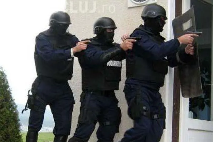 Razie de proportii in Cluj. Au fost aplicate 762 de amenzi in valoare de 92.000 de lei si a fost retinut un urmarit international pentru omor