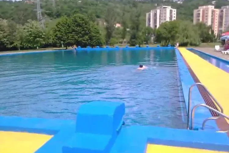 Un tanar de 20 de ani a fost la un pas sa se inece in strandul Sun. Victima este in stare grava la spital