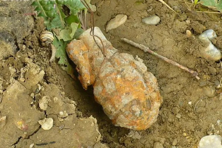 Grenada ruseasca gasita pe centura ocolitoare a orasului Gherla