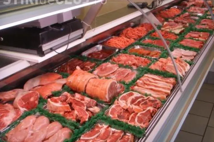 Mancarea se scumpeste cu 5%. Producatorii spun ca nu pot suporta cresterea TVA