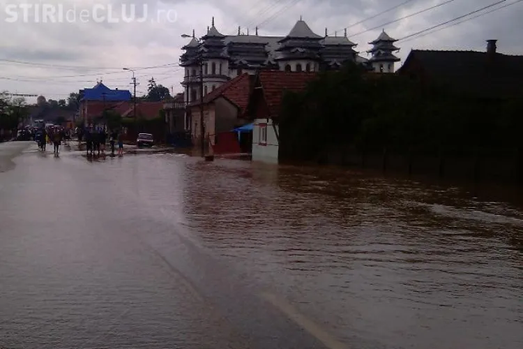 Bilant inundatii Cluj! Viiturile din ultimele zile au inundat 1.400 de case si 100 de poduri au fost avariate in judetul Cluj 
