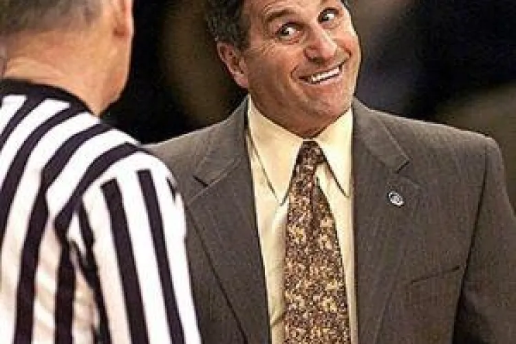 Nationala de baschet masculin si-a luat antrenor american. Primul sau meci oficial va fi la Cluj 