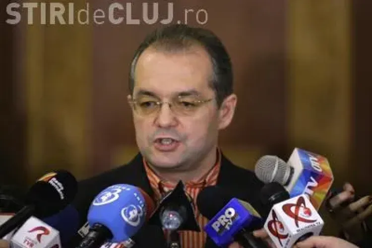 Salariile si pensiile nu vor fi reduse de la 1 iunie, ci de la data intrarii in vigoare a legii de diminuare a lor- VIDEO