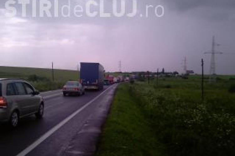 Traficul a fost reluat pe DN1 marti dimineata la ora 3.15. Circulatie ingreunata pe drumul european Cluj-Zalau