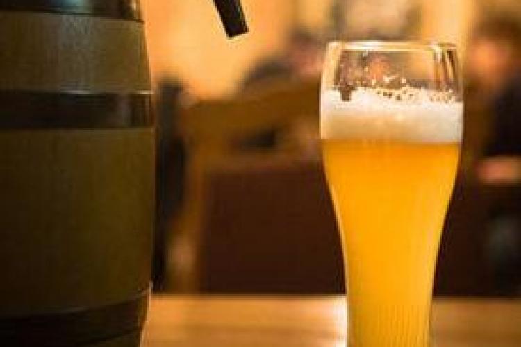 Un studiu a demonstrat că berea ajută la prevenirea pietrelor la rinichi