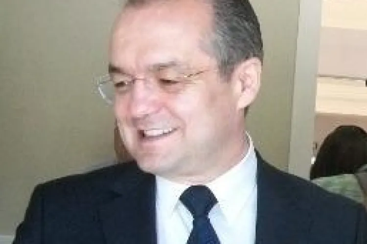 Emil Boc: "Curtea Constituţională respinge, practic, acuzaţiile USL la adresa preşedintelui"