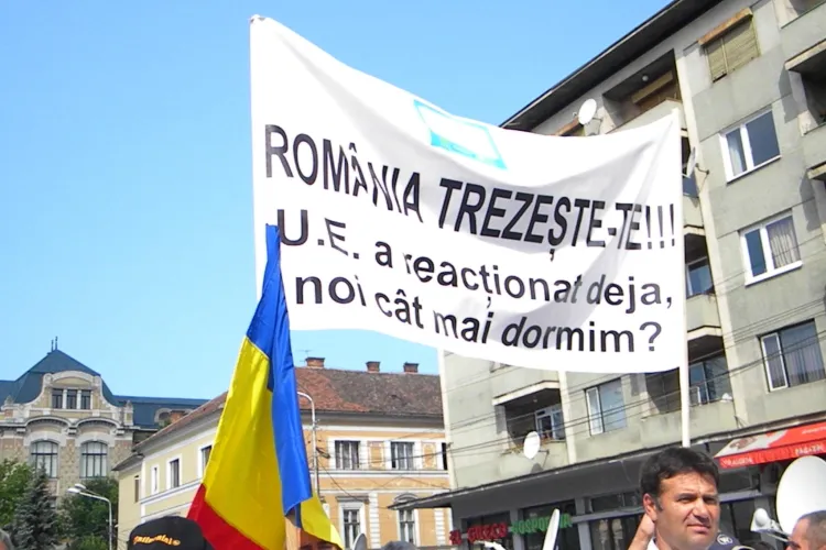 Boc: Din cauza lui Ponta riscăm să nu mai circulăm cu buletinul în UE VIDEO