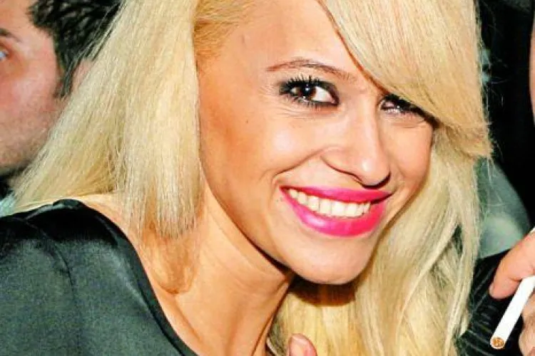 Anda Adam a fost cerută în căsătorie pe Facebook. Vezi ce răspuns a dat