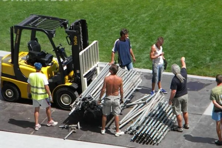 Pista de atletism şi gazonul de pe Cluj Arena, amenajate pentru concertul Roxette