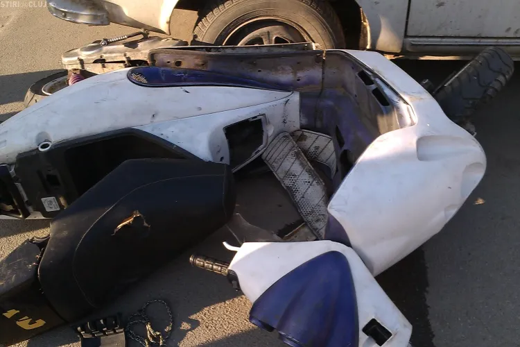 Accident la Jucu! Un scuterist a fost rănit grav 