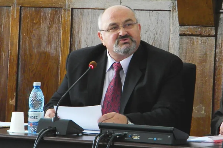 Prefectura Cluj are grijă ca referedumul să se desfăşoare în condiţii legale. 984 de jandarmi vor supraveghea secţiile de votare