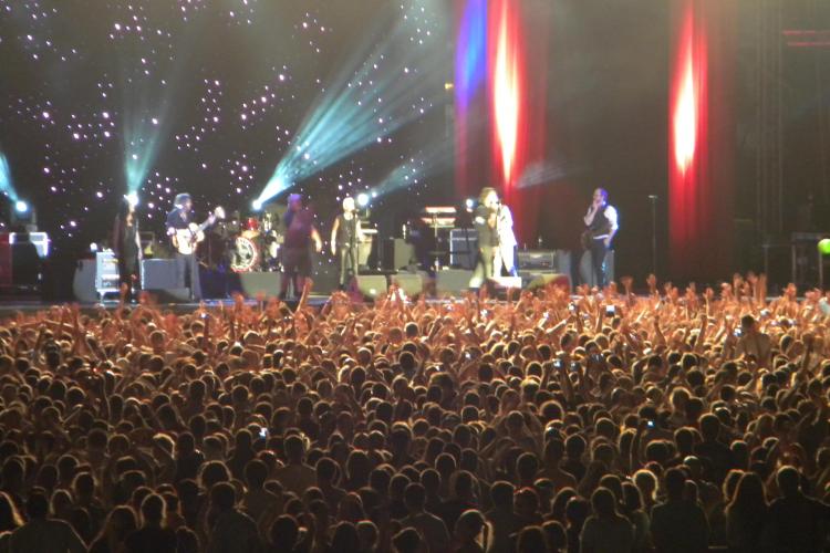 Roxette a CUCERIT Clujul! Cum aplaudă 20.000 de oameni pe hit -ul ”How do you do!” VIDEO