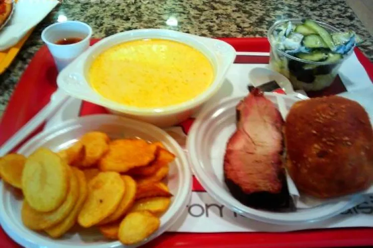 Amenzi la restaurantele din mall -ul din Gheorgheni aplicate de Protecția Consumatorilor Cluj