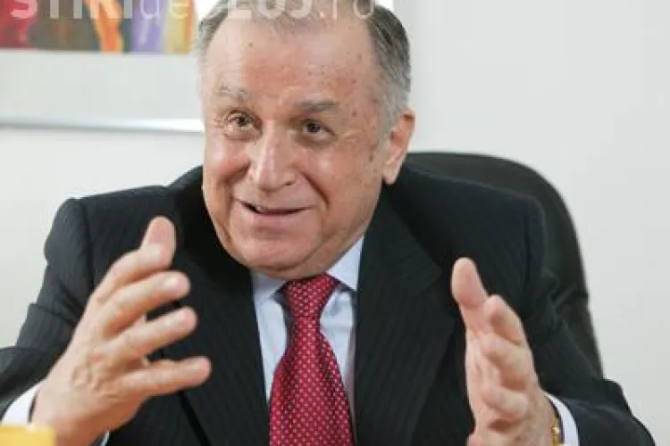 Ion liescu: Băsescu e obligat să îşi dea demisia şi să nu mai scoată nasul în lume
