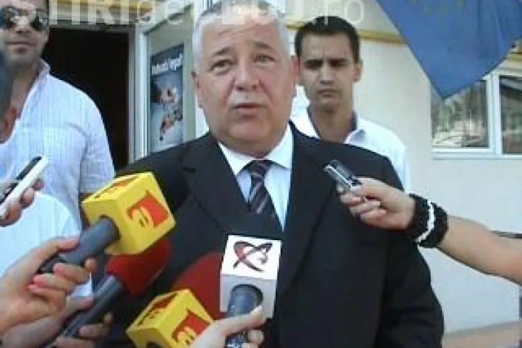 Nicoară: "Am votat pentru ca România să trăiască aşa cum trebuie, să avem o ţară ca afară" VIDEO