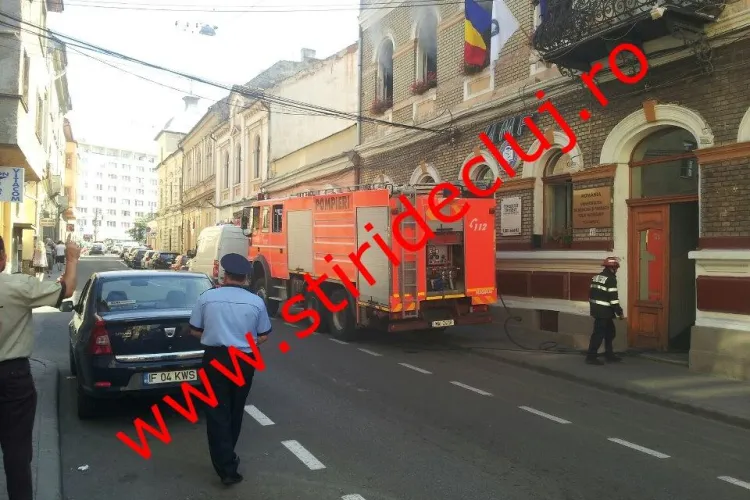 Incendiu la sediul UMF Cluj de pe Emil Isac FOTO și VIDEO