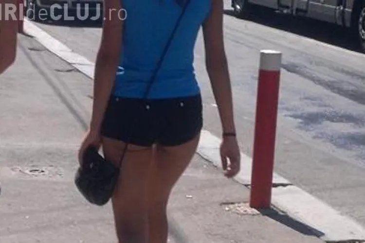 O tânără a ieşit pe stradă în lenjerie intimă? FOTO 