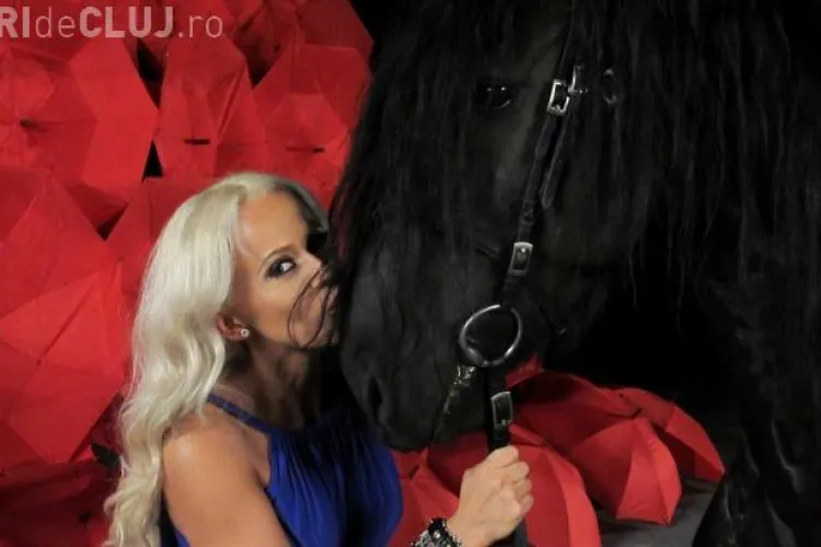 Anda Adam, apariţie sexy în noul ei clip