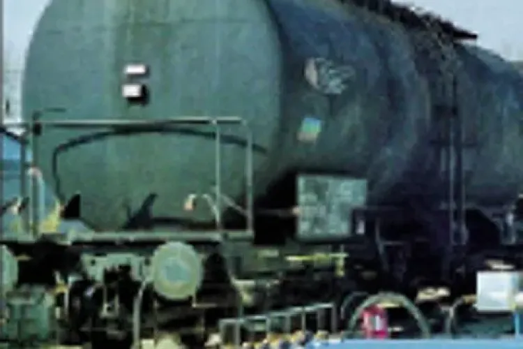 Polițist, prins în timp ce fura combustibil în Gara din Dej. Parchetul acționează cu precauție din cauza ”relațiilor”