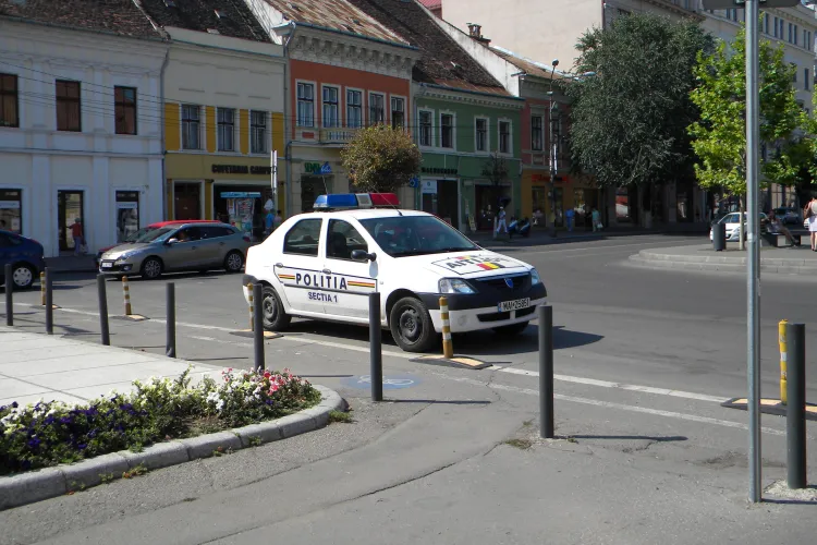 Bulevardul Eroilor a devenit loc de parcare. Vi se pare NORMAL? ŞTIREA CITITORULUI