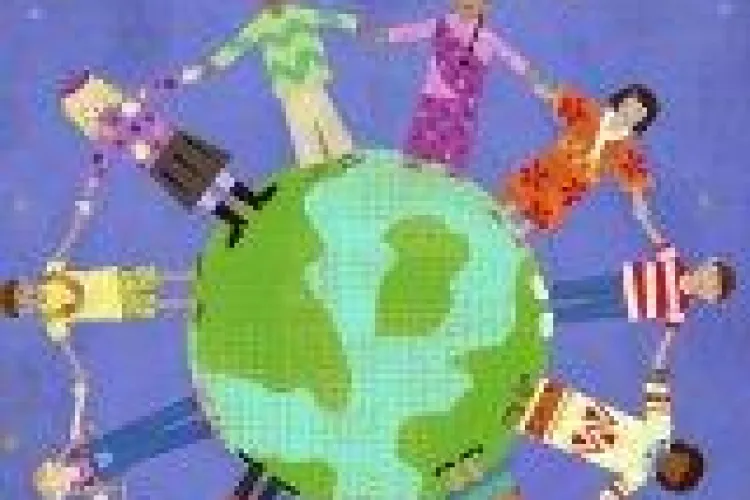 Jocurile tradiţionale din 10 ţări i-au animat pe clujeni în pădurea Hoia din Cluj-Napoca VIDEO