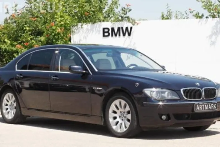 BMW-ul Regelui Mihai I, scos la licitaţie