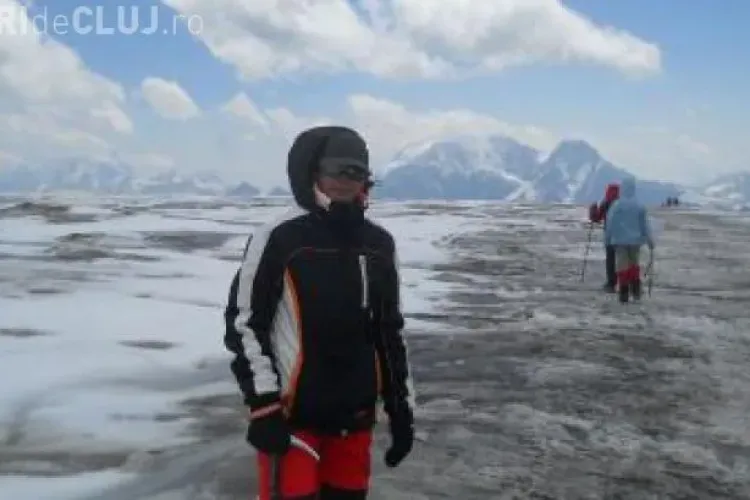 La 15 ani a cucerit cel mai înalt vulcan din Europa