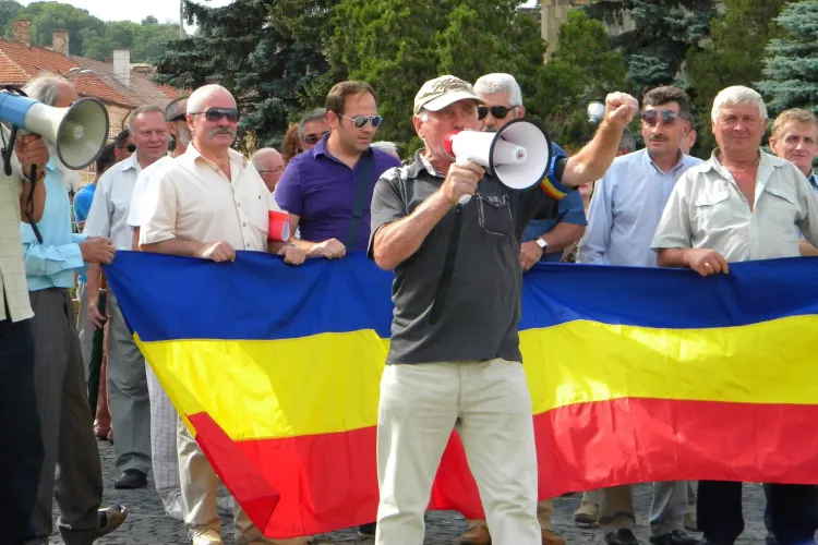 Protest împotriva lui BĂSESCU, de la ora 18.00, în Piața Unirii. PARTICIPI? 