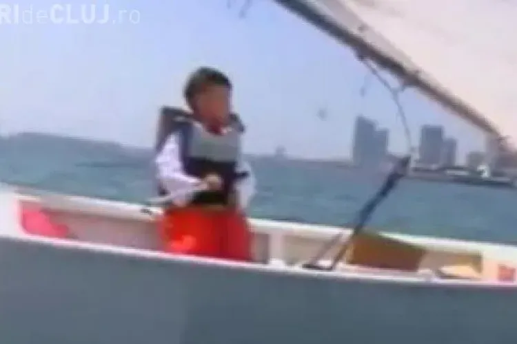 Tată de COŞMAR: Şi-a trimis fiul de 4 ani singur pe mare, după ce l-a forţat să facă flotări în zăpadă dezbrăcat VIDEO