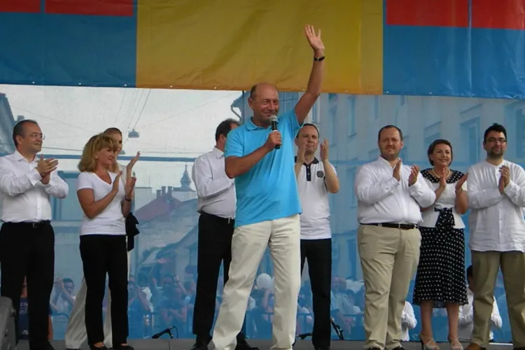 Curtea Constituțională a INVALIDAT referendumul. Traian Băsescu revine la Cotroceni