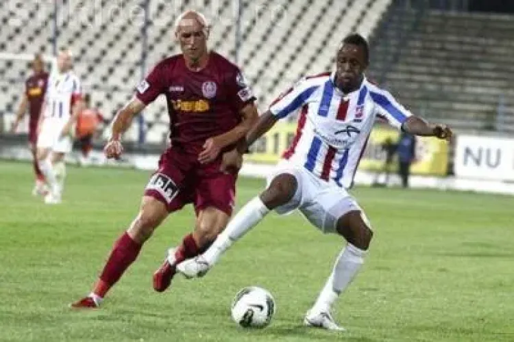 Meciul dintre Oţelul - CFR Cluj se dispută, luni, la Galaţi