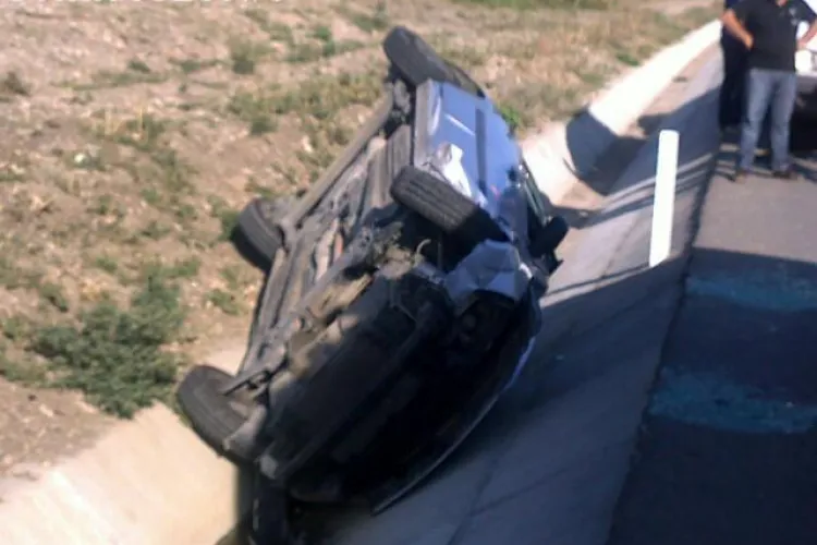 Accident cu 3 victime, după ce o maşină s-a răsturnat între Gârbău şi Corneşti. Una dintre acestea este INCONŞTIENTĂ!