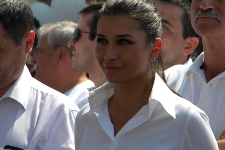 Important hotelier nevoit să amâne nunta fiului său de la Palatul Snagov pentru a-i face loc Elenei Băsescu