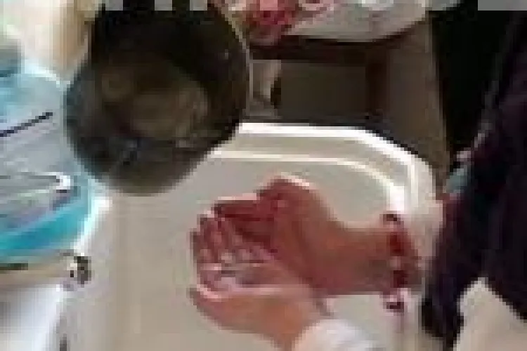 CLUJ: Copiii încep şcoala în condiţii MIZERE: fără apă şi fără toalete