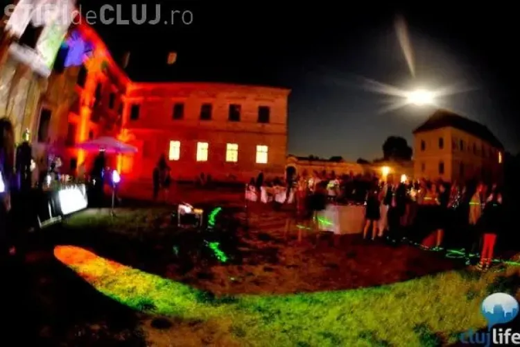 Jocuri inedite de lumini la Castelul Bánffy din Bonţida FOTO