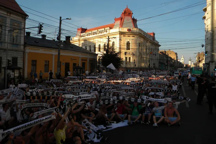 Comunicatul suporterilor U Cluj care o ÎNFIEREAZĂ pe Anamaria Prodan