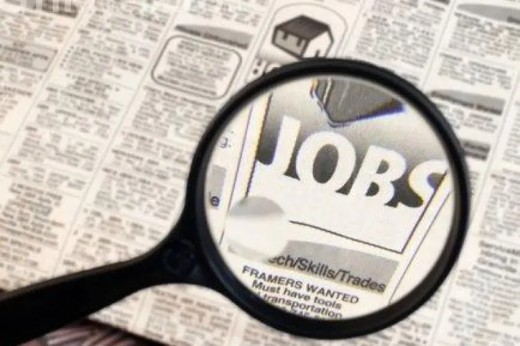 Cum să îţi cauţi un job, fără să aştepţi după anunţurile de angajare! 
