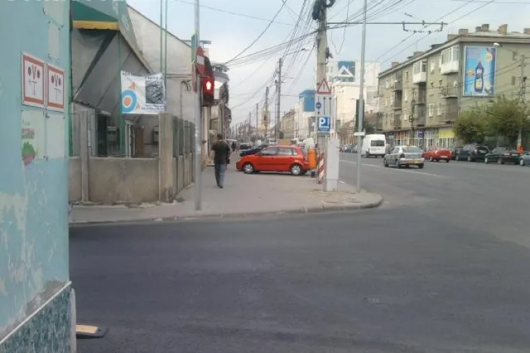 Trecere de pietoni INEXISTENTĂ, dar SEMNALIZATĂ! FOTO ŞTIREA CITITORULUI