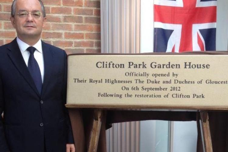 Emil Boc a participat, în Rotherham, la deschiderea Clifton Park Garden House FOTO
