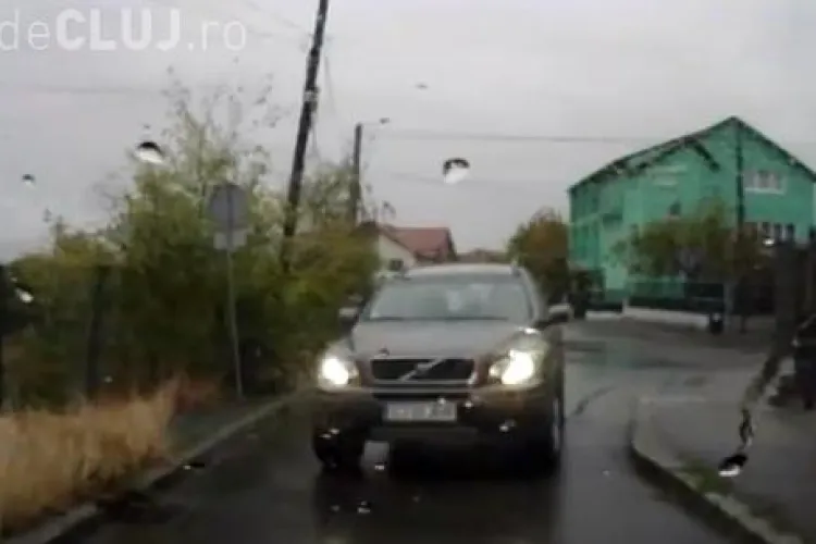 Managerul Brantner Vereș, Eugen Vereș, filmat în timp ce blochează o stradă și îl face PROST pe un șofer - VIDEO