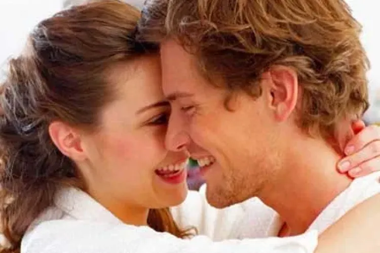 Femeile inteligente au întâietate în faţa bărbaţilor. Cele frumoase, lăsate la urmă!