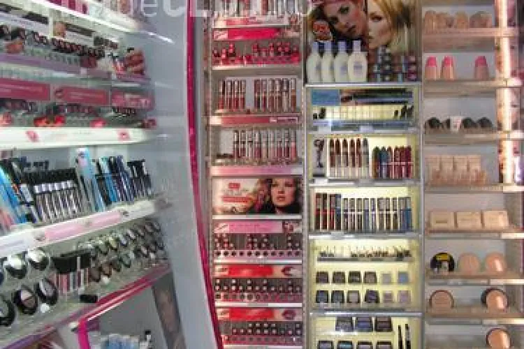 TOP 5 ingrediente DEZGUSTĂTOARE din produsele cosmetice