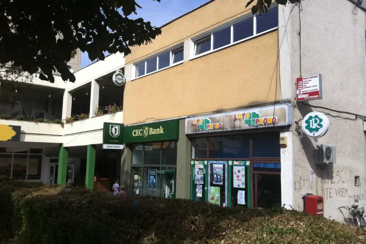 Angajatele de la CEC Cluj, care au furat 700.000 de lei din conturile clienților, duse miercuri în fața instanței