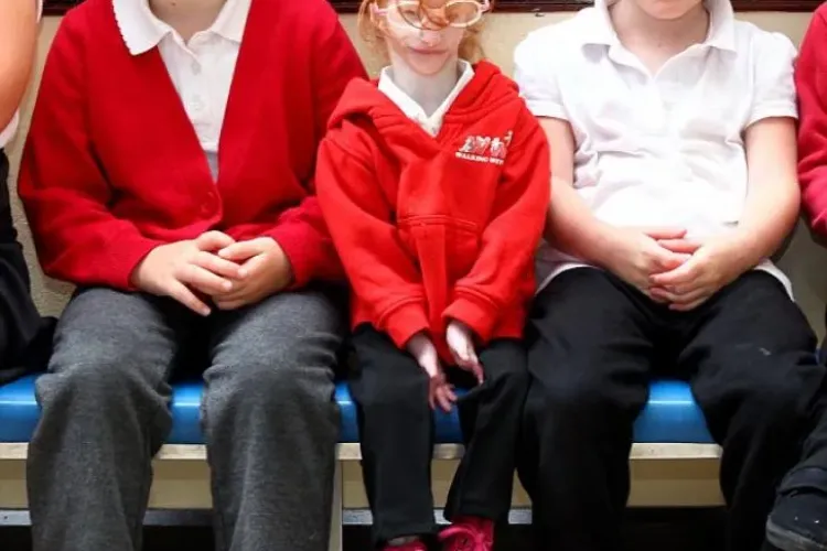  Cea mai MICĂ fetiţă din lume, la 5 ani are 68 de cm