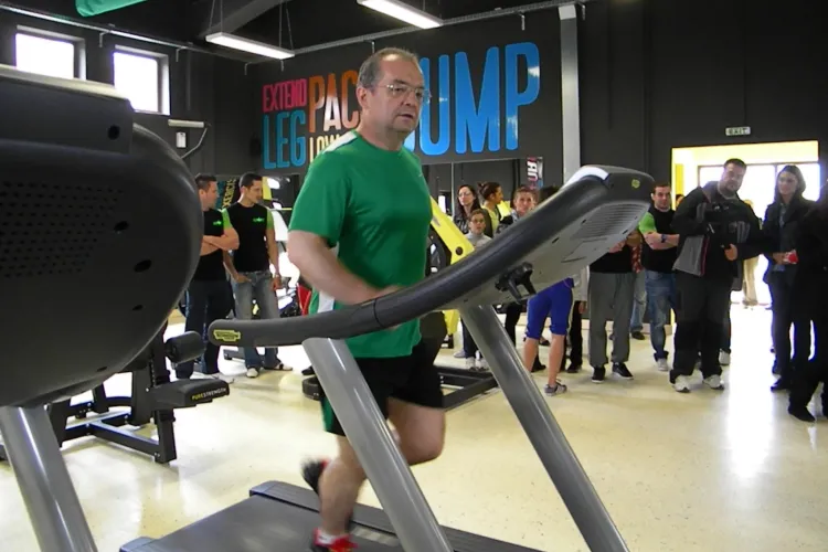 Emil Boc aleargă duminică la Crosul Companiilor