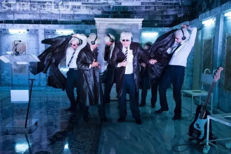 Revoluţia din 1989, ”violată” în grup într-un spectacol la Teatrul Maghiar din Cluj-Napoca