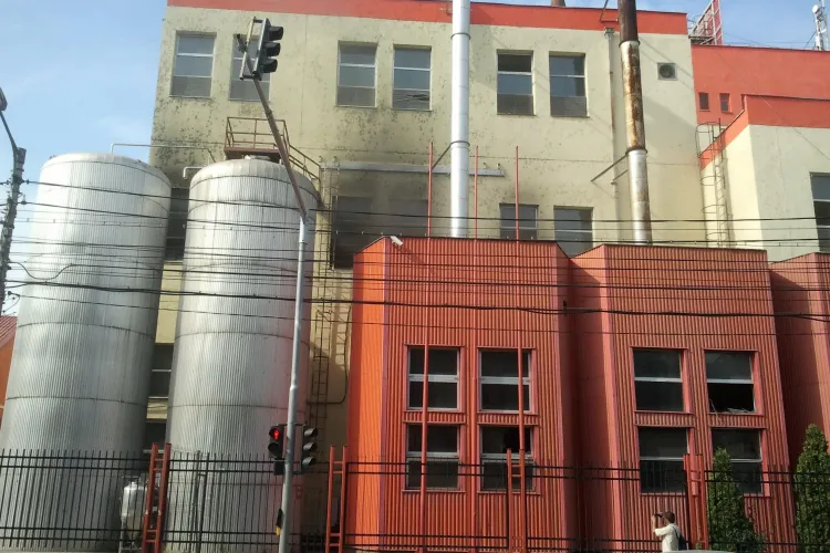 Incendiu la fosta fabrică de bere Ursus FOTO VIDEO