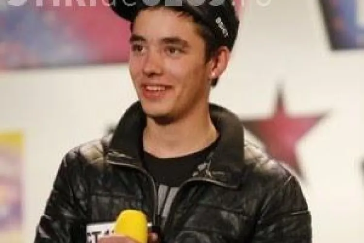 Adrian Ţuţu a lansat primul său VIDEOCLIP: "Cum ar fi" feat. Nicola