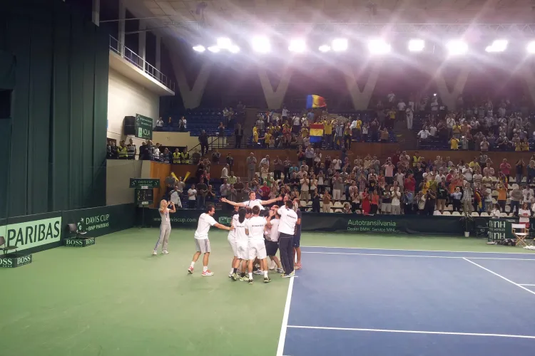 CUPA DAVIS: România a ÎNVINS Finlanda. FOTO cu bucuria de la final. Crivoi este aruncat în aer de colegi VIDEO